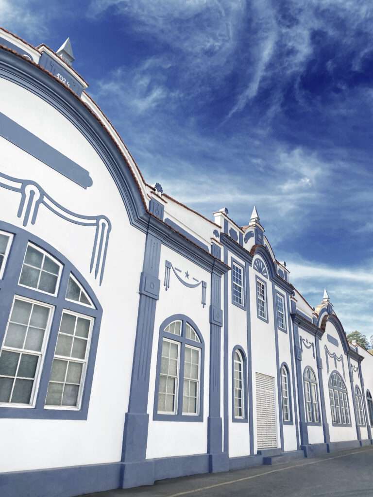 Foto da fábrica de algodão hidrófilo Farol. Estrutura real desde 1911.